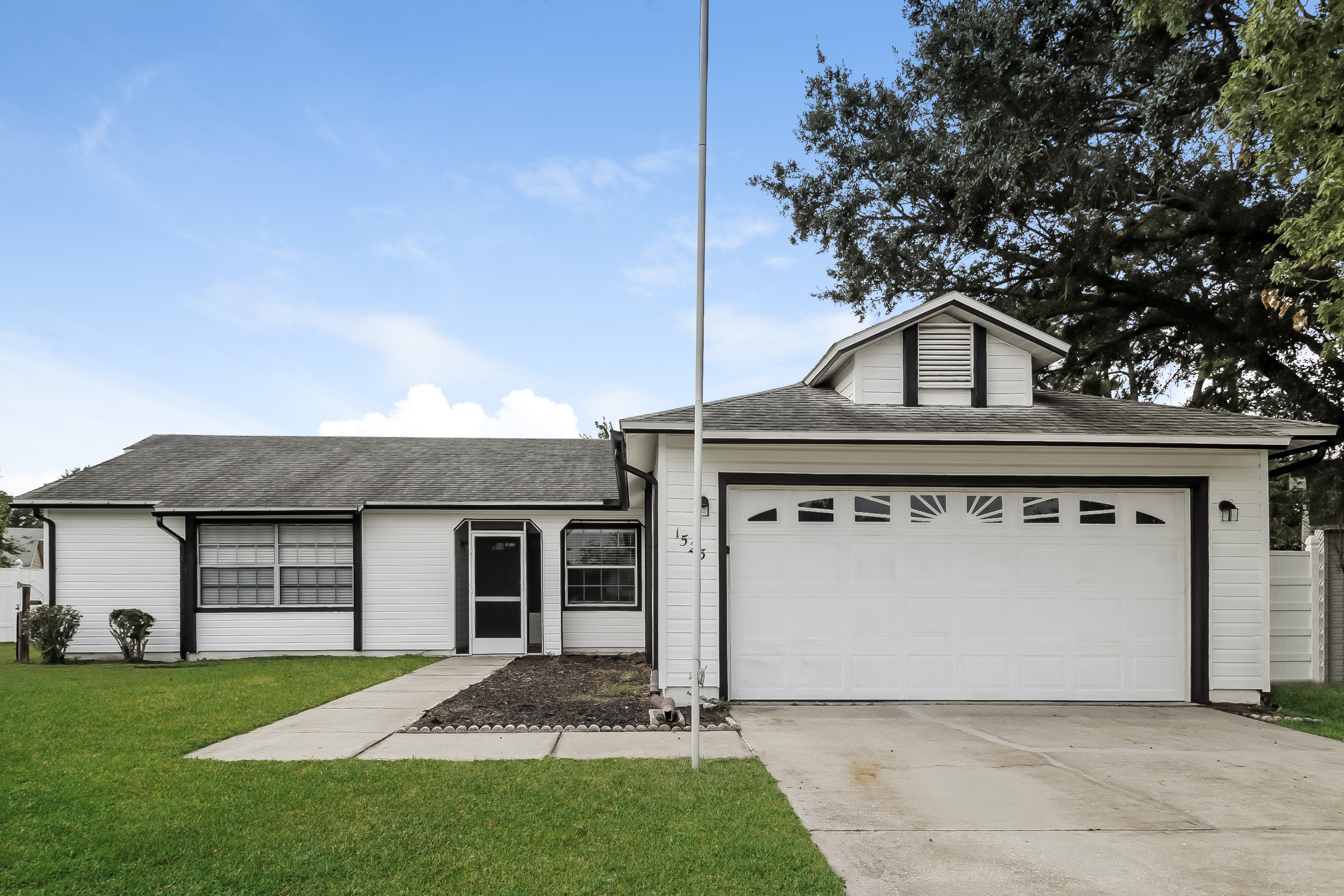 1523 Maplewood Cir Kissimmee, FL 34744